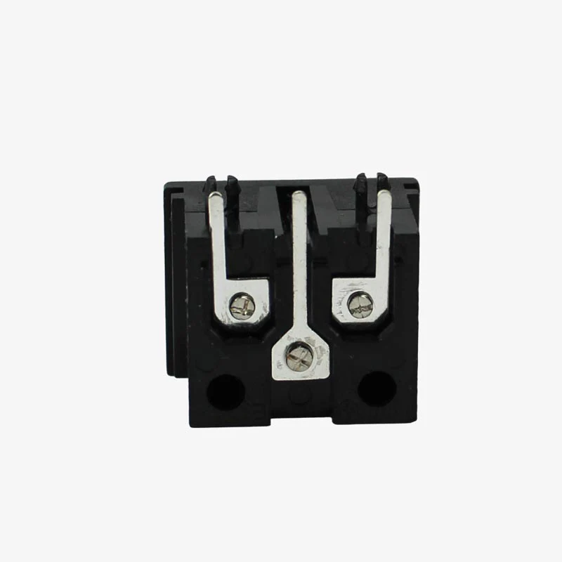3 Pin Male Panel Mount Socket 18*23mm - Image 2