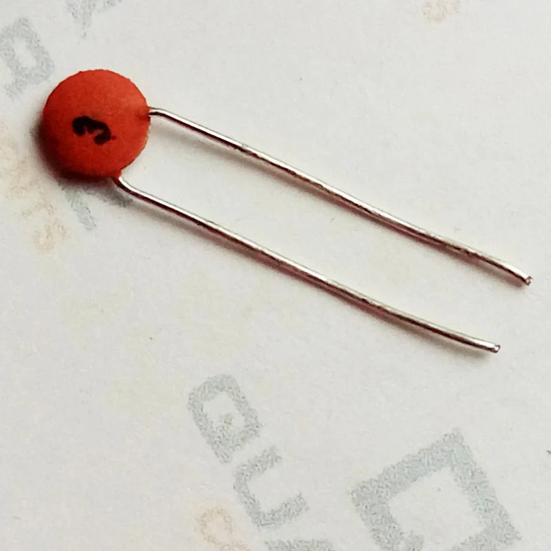 3pF Ceramic Capacitor (Pack of 5) - Image 2